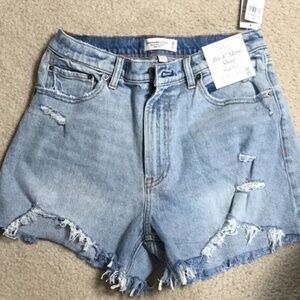 Abercrombie mom short 4” curve love high rise